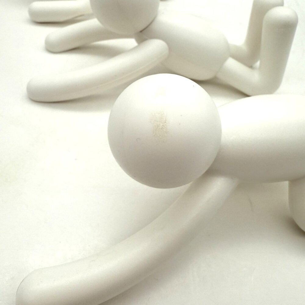 Umbra Buddy Wall Hooks – White Climbing Figures Alan Wisniewski Design Set of 3 - Picture 3 of 8